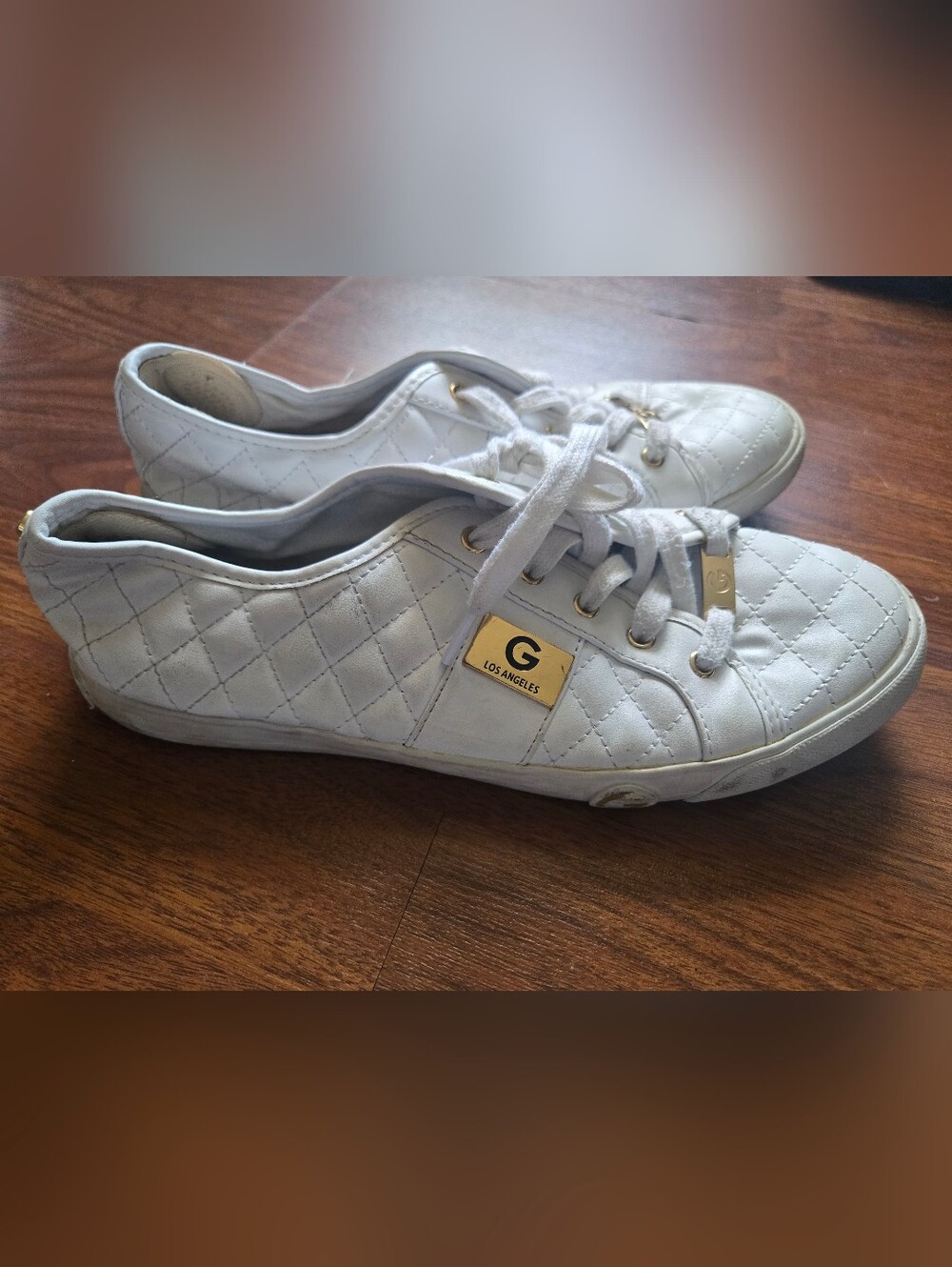 GBG Los Angeles White Quilted Low-Top Lace-Up Sneakers